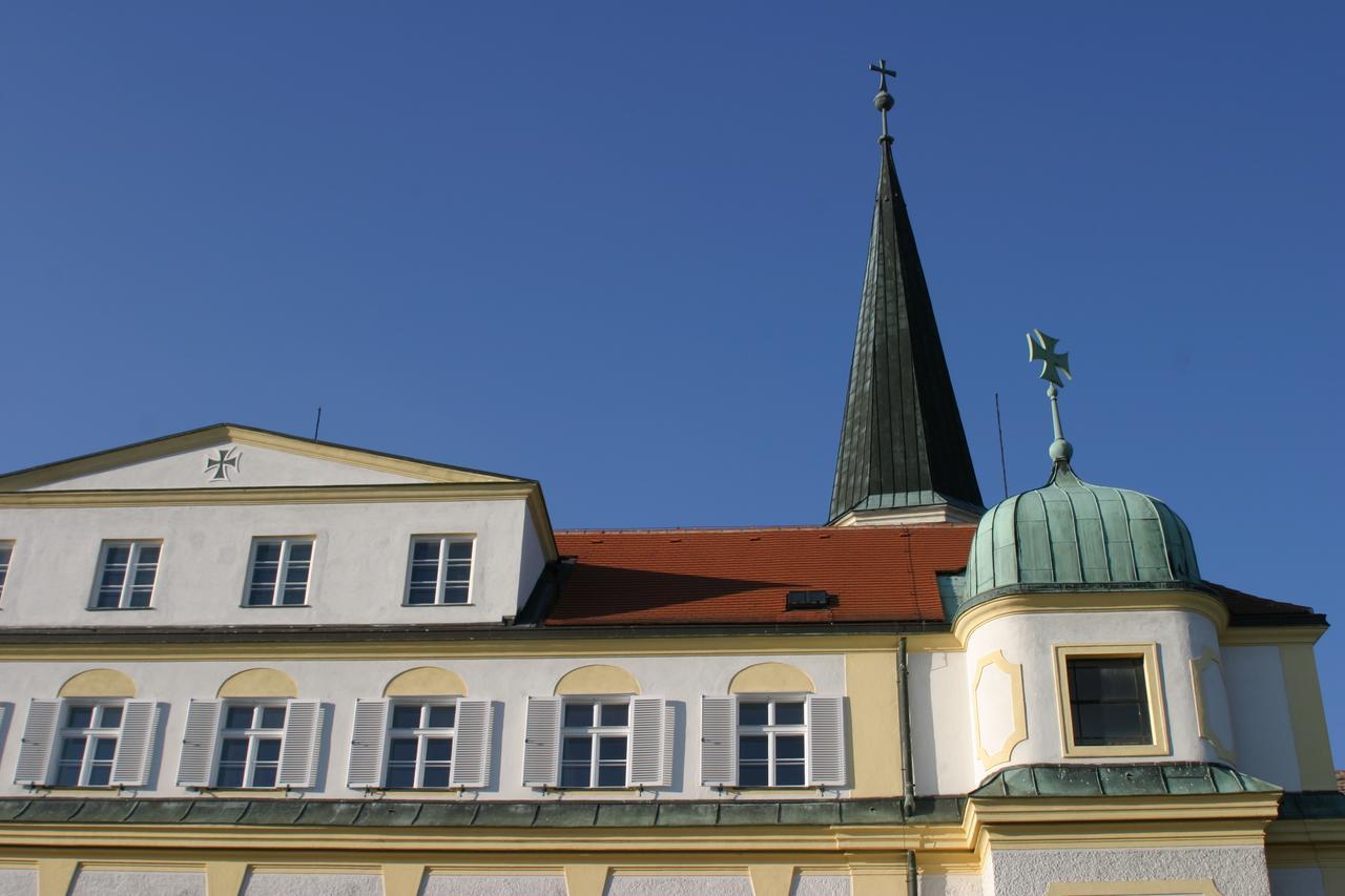 Schloss Gumpoldskirchen Dış mekan fotoğraf